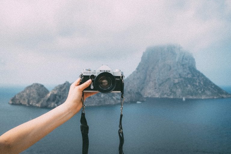 10 Ways to Take Photos of Yourself When Traveling Solo