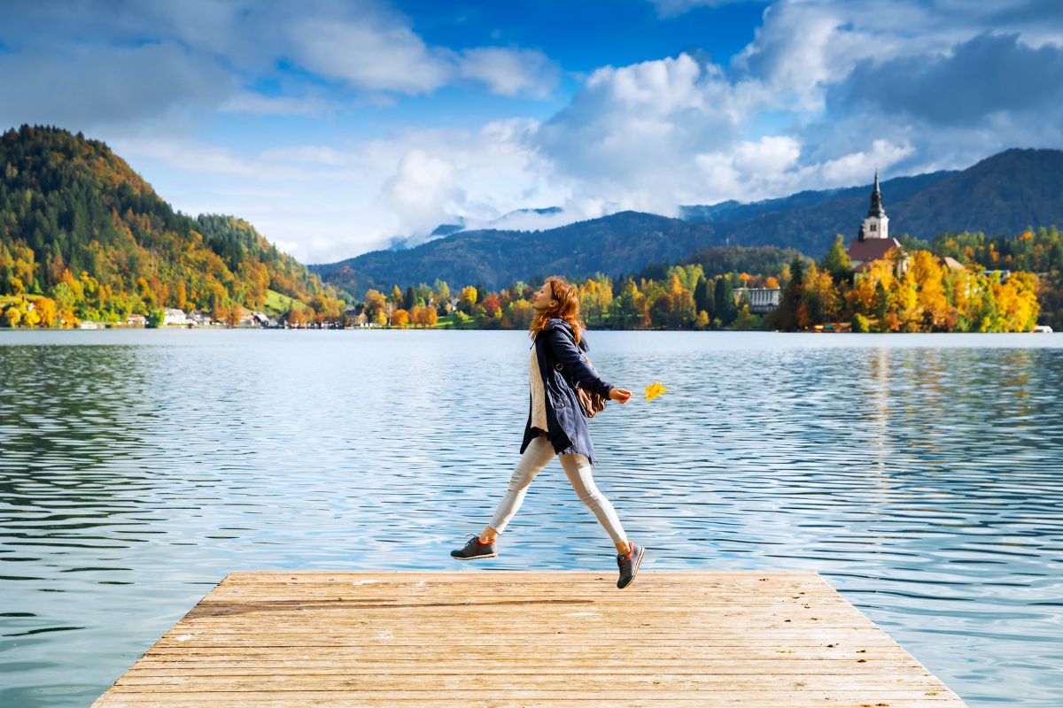 Reasons Why Fall Travel Is Better Than Summer Travel