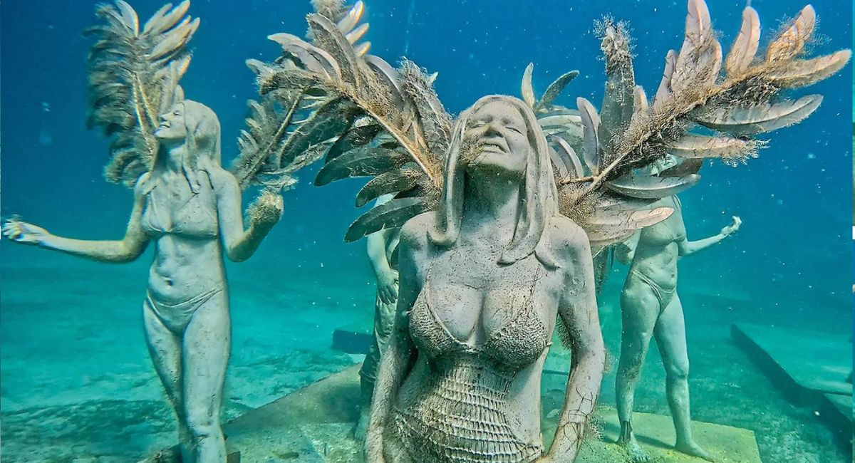 New .2 Million Underwater Sculpture Park Opened on Caribbean Island