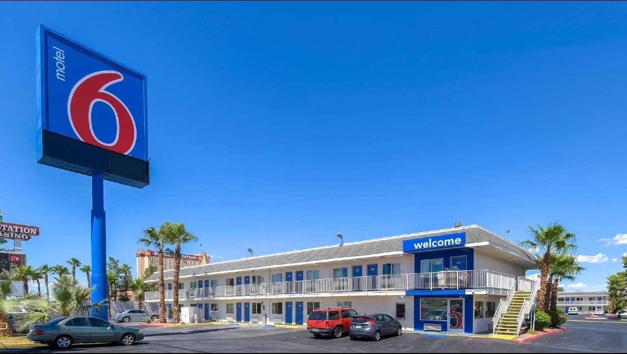 11 Cheap MOTEL CHAINS in USA Ideal for a Road Trip - [2020]