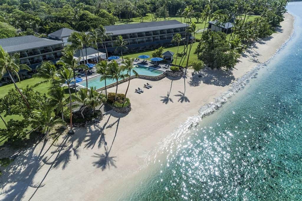 15 Best LUXURY Resorts & Hotels in FIJI - [2022 UPDATED]