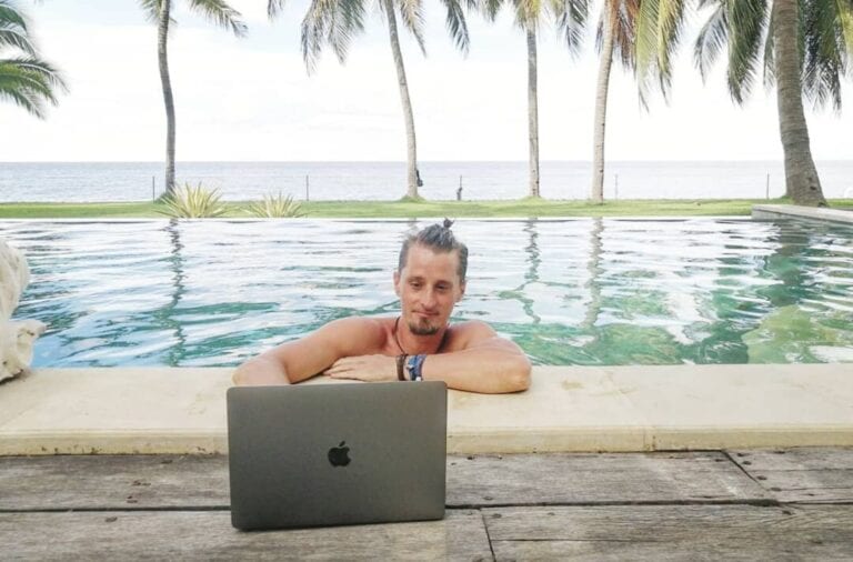 How To Become a Digital Nomad