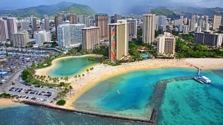Hawaii's-largest-beach-resort-reopening-as-tourism-slowly-recovers