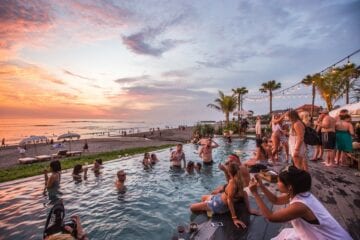 Over-100000-tourists-visited-Bali-during-Christmas-Holiday