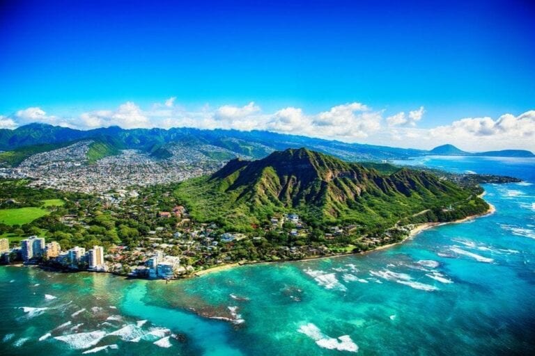 Vaccinated U.S. Travelers Could Start Entering Hawaii Without Restrictions in May