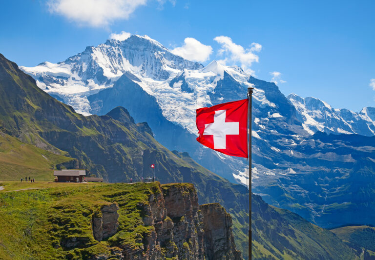 Switzerland expects to reopen for vaccinated Americans and Canadians on June 28