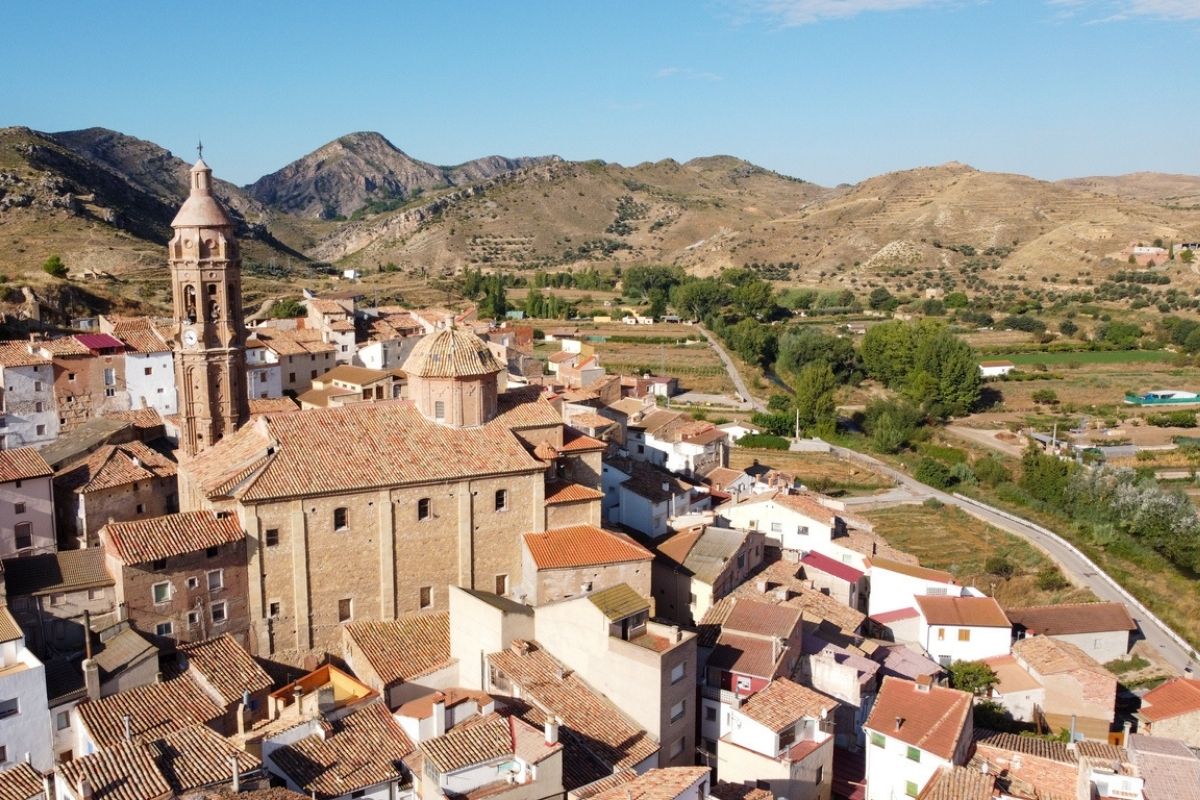 Spanish Villages Will Pay Digital Nomads Up to $3,500 To Relocate
