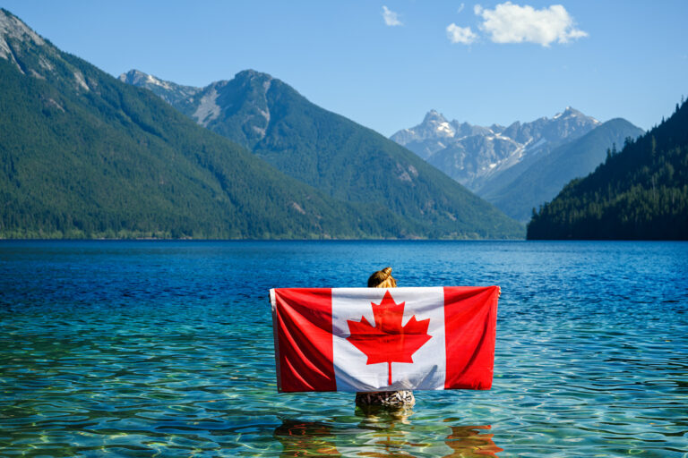is it safe to visit canada now during covid