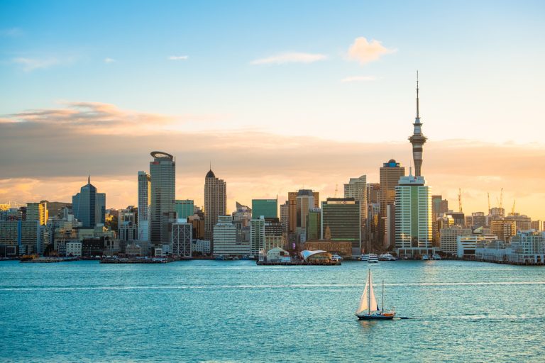 New Zealand Cuts Quarantine For Inbound Travelers