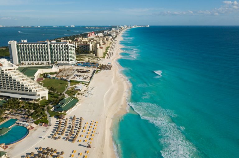 Cancun Hits New Record For Tourist Arrivals in October