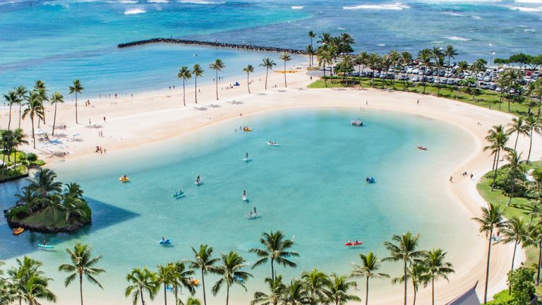 Hawaii Travel Restrictions Likely to Stay in Place Into 2022