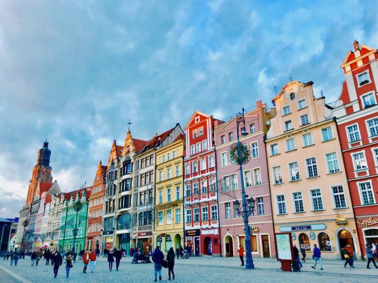 Poland Tightens Travel Restrictions Due to Omicron Variant