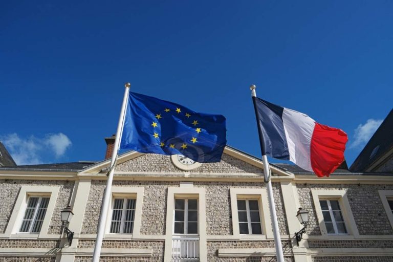 France Promises No Additional Travel Restrictions for EU Citizens