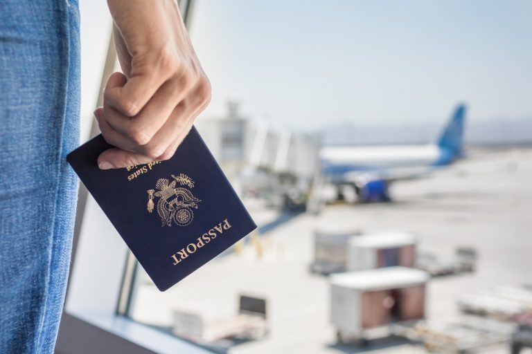 US Government Calls For Online Passport Renewals