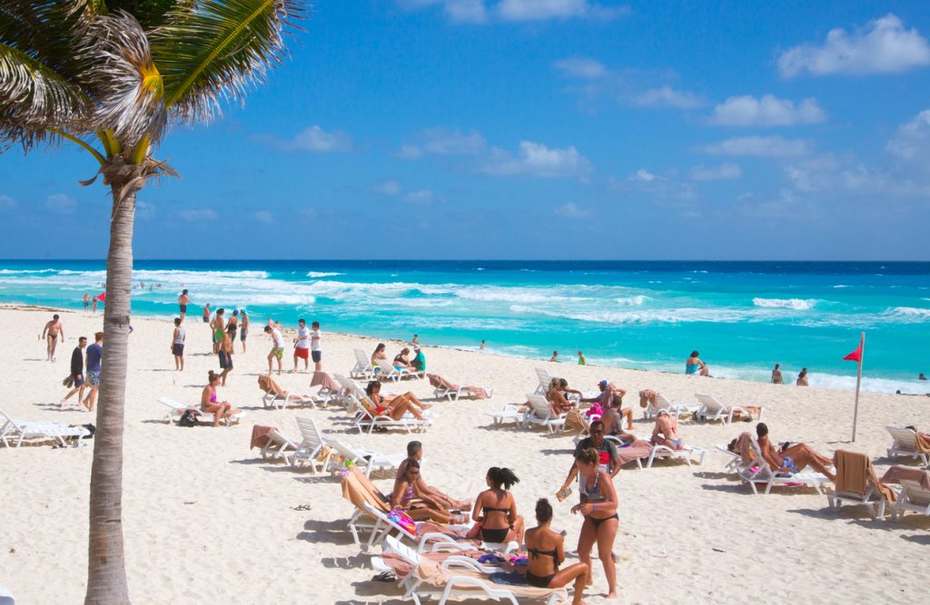 Busy Mexico’s Tourist Destinations Record Spike in COVID-19 Cases