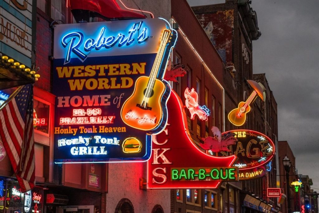 Neon signs of the city of Nashville