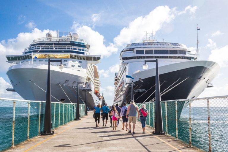CDC Eases Travel Warning Against Cruise Ships, Citing "Moderate Risk"
