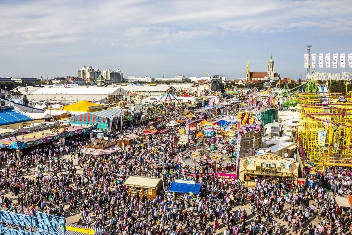 A Mega Oktoberfest Is Back In Munich After A 2-Year Pause