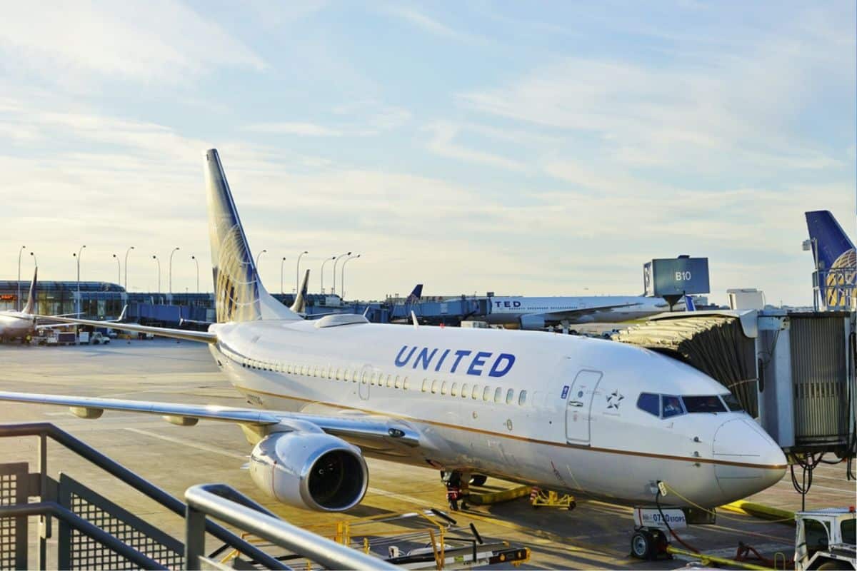 Travelers Should Expect Airport Chaos for Another Year, United Airlines' CEO Says