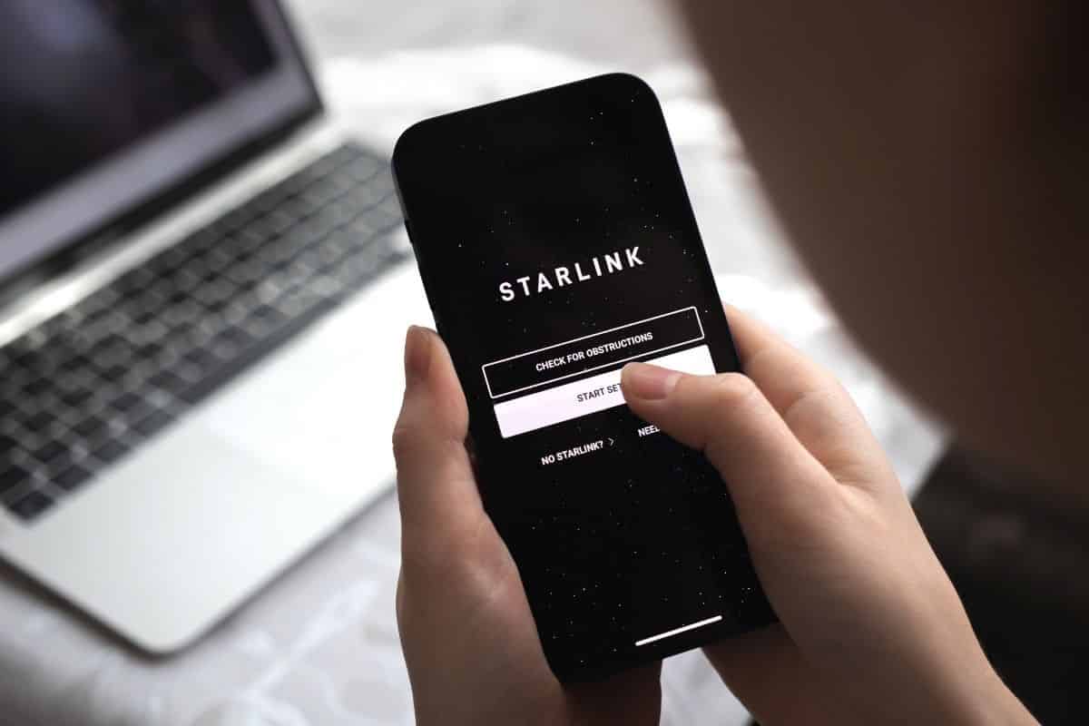 U.S. Government Approves SpaceX's Starlink Internet for Ships, Boats, and Flights