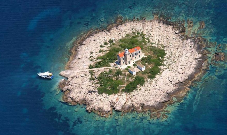 Private Islands You Can Rent On Airbnb