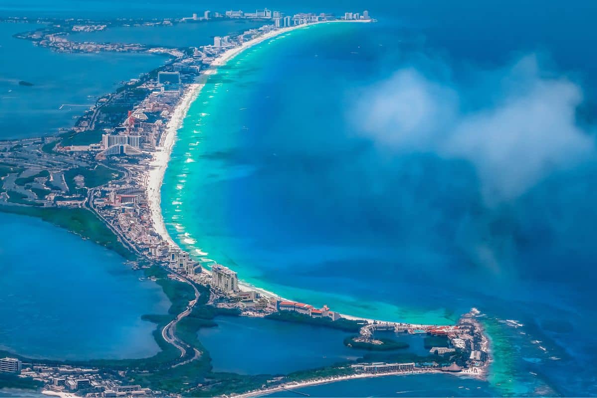 Cancun Breaks More Tourism Records As the Area Increases In Popularity 