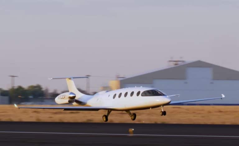 Video: First-Ever All-Electric Passenger Plane Takes Flight