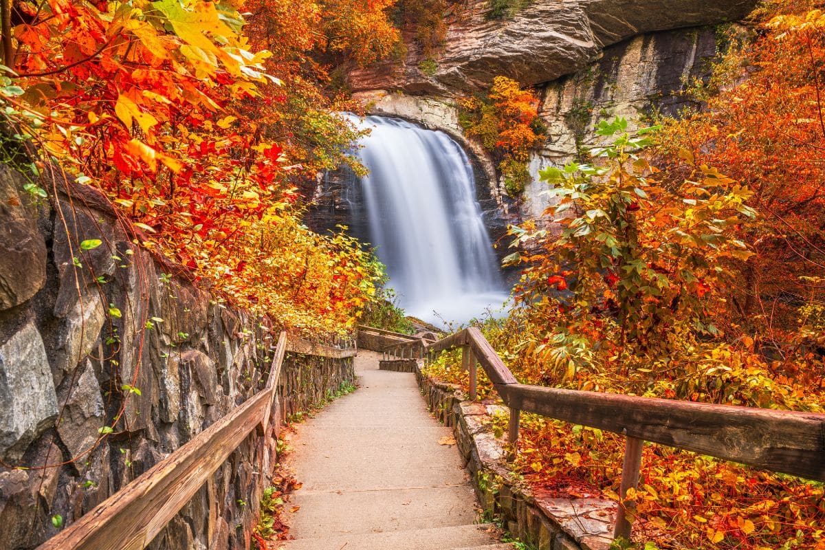 9 Best Places To Visit In North Carolina In The Fall 2023