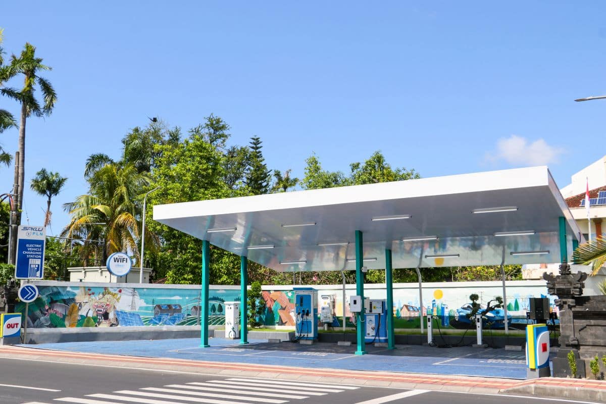 Bali Gov't Kick-Starts A Feasibility Study Of Electric Transport And EV Charging Stations
