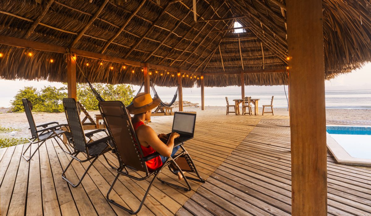 Costa Rica Introduces Innovative Workstation Tailored For Digital Nomads